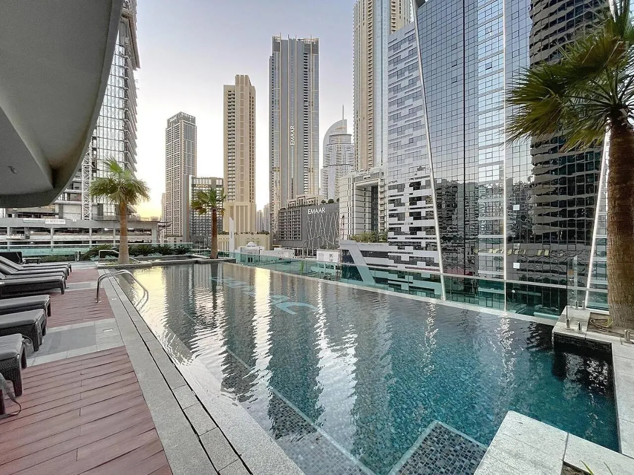 Upper Crest - Vibrant One Bedroom In Downtown Dubai Apartment